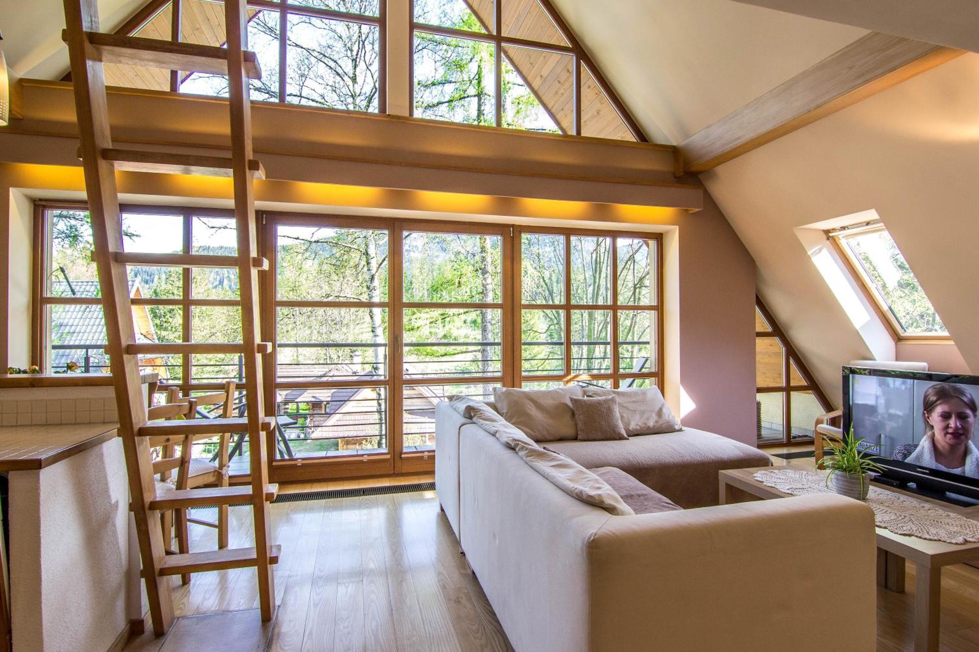 Apartamenty Chata Pod Reglami Zakopane Bilik gambar